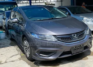 Honda Jade 2017 Silver