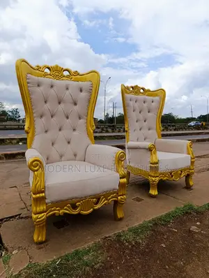 Luxurious King Chair/Wing Chair