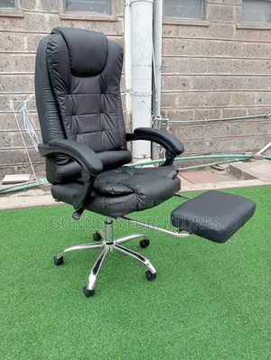 Executive Office Chair With Footrest