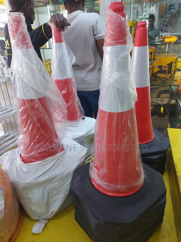 Road Traffic Cones 75cm LDPE Reflective - main view