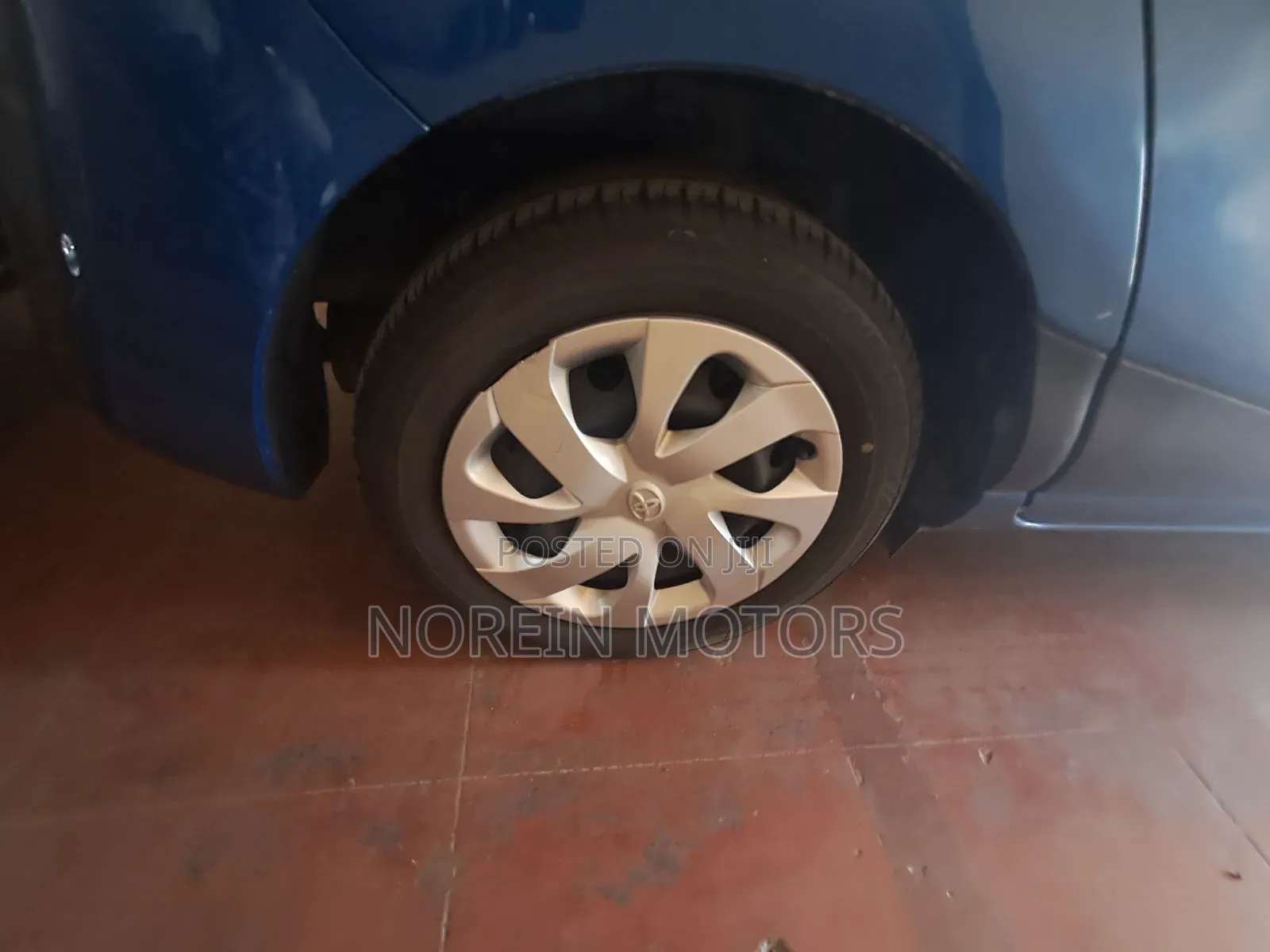 Toyota Sienta 1.5 AWD (6-seater) 2017 Blue