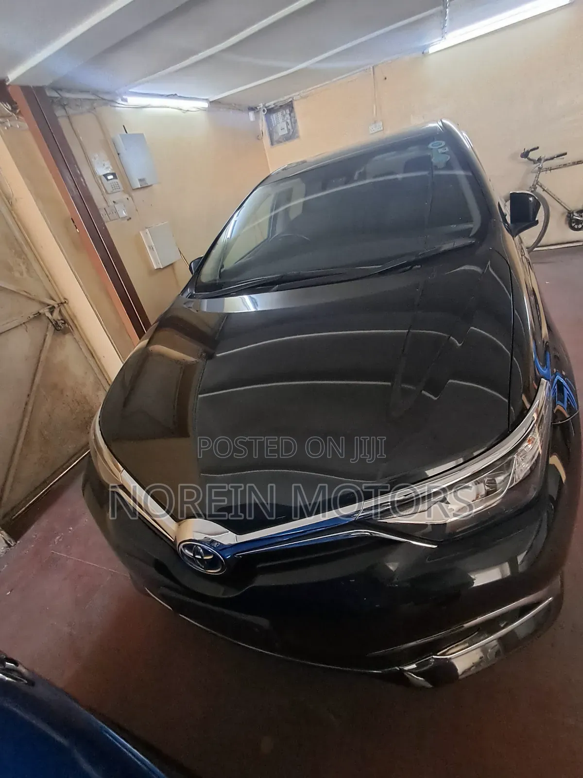 Toyota Auris 2017 Black