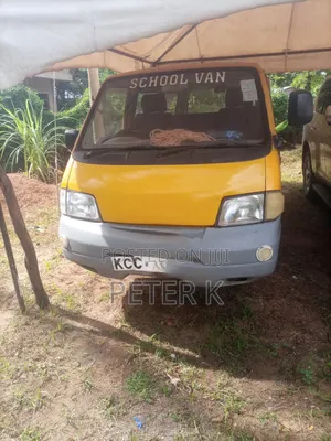 Nissan Vanette 2009 Yellow