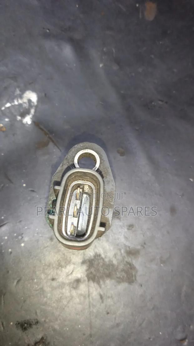 Crankshaft Sensor YD25 - thumbnail 3