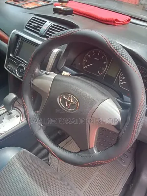 Car Steering Fitted Black Steering Cover With Red Stitches