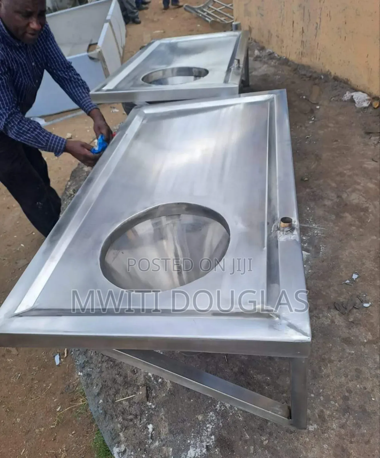 Wall v-Shaped Sluice Sink