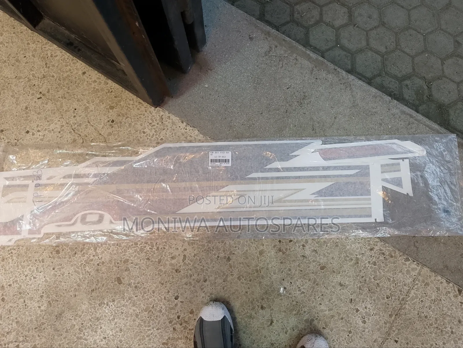 Body Stickers Hilux Vigo 2011