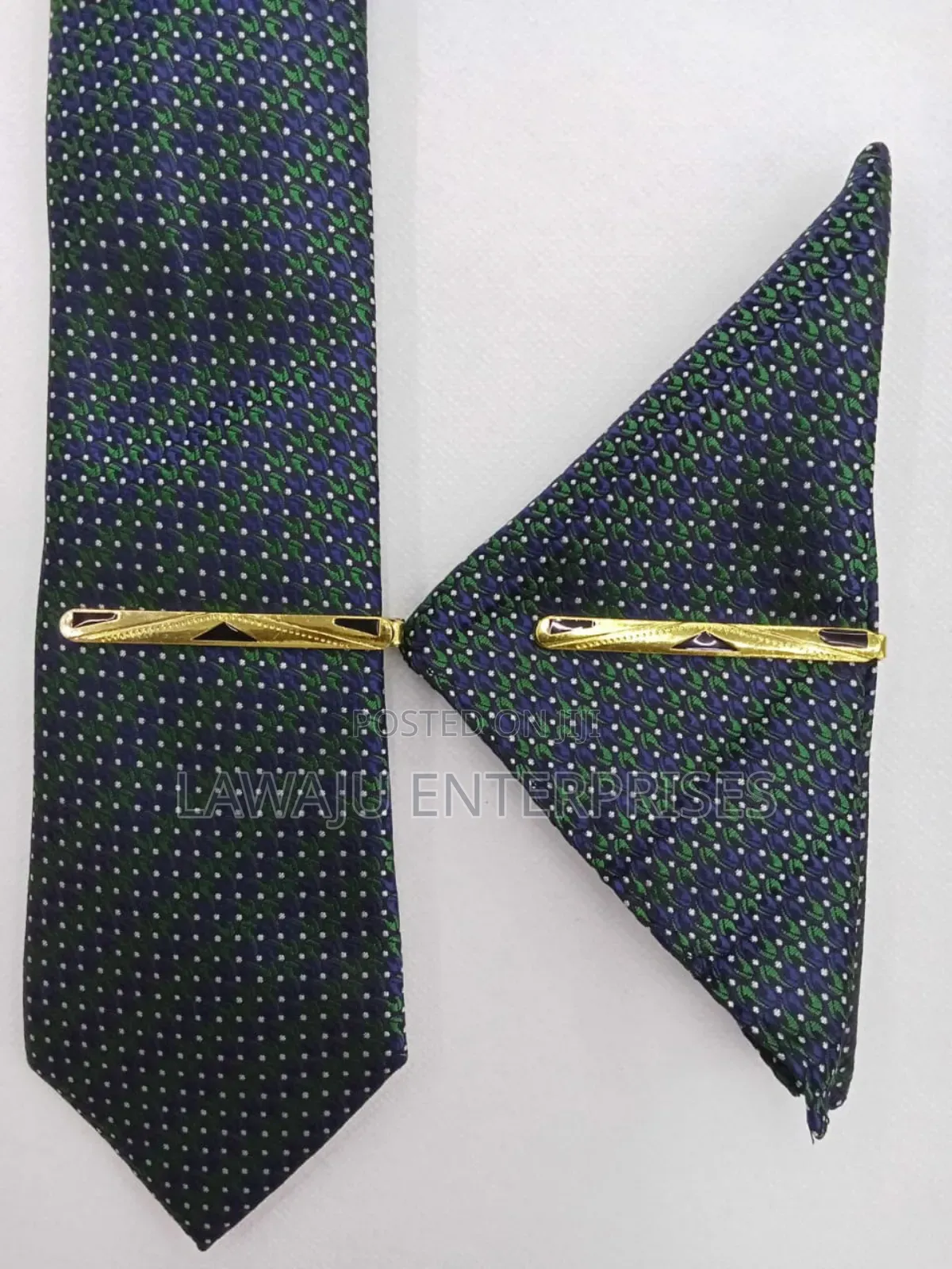 Green Patterned Men's Tie With Pocket Square