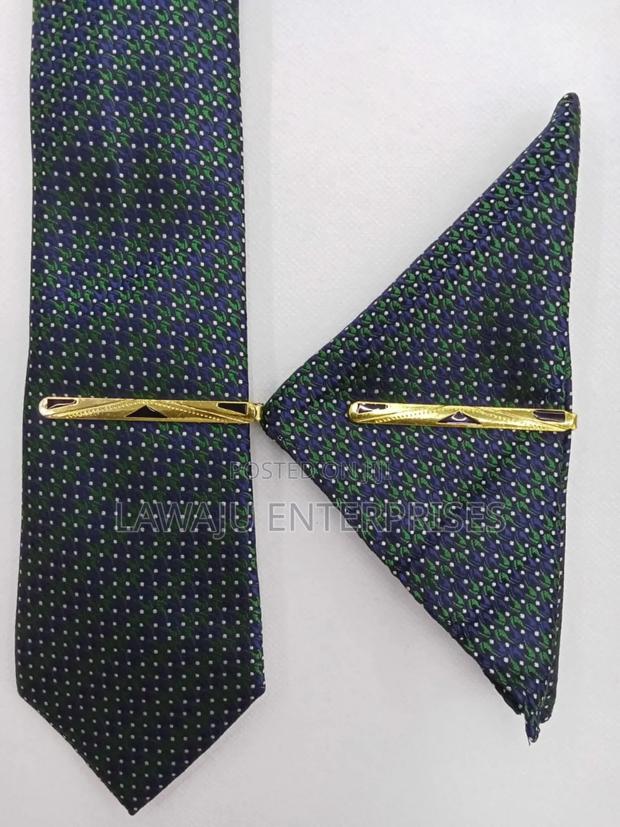 Green Patterned Men's Tie With Pocket Square