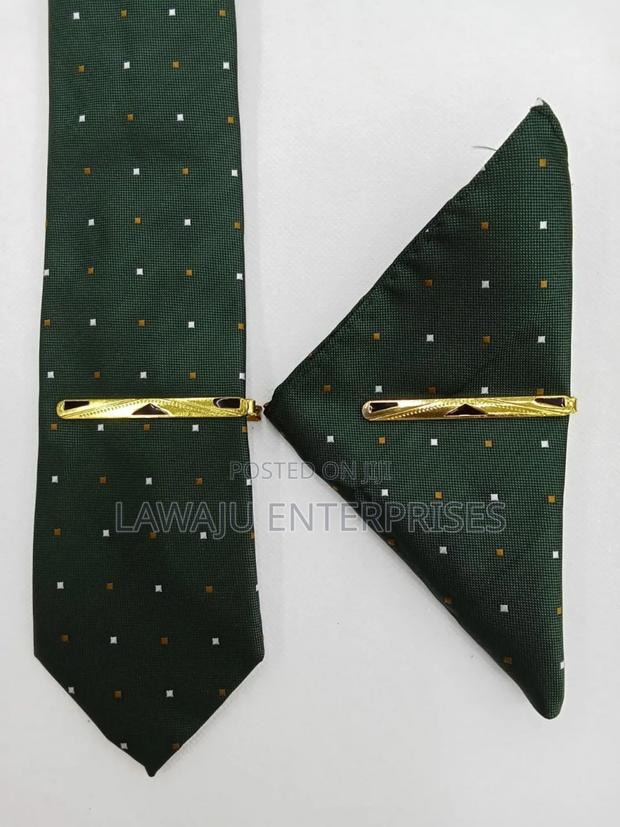Green Patterned Men's Tie With Pocket Square - thumbnail 2