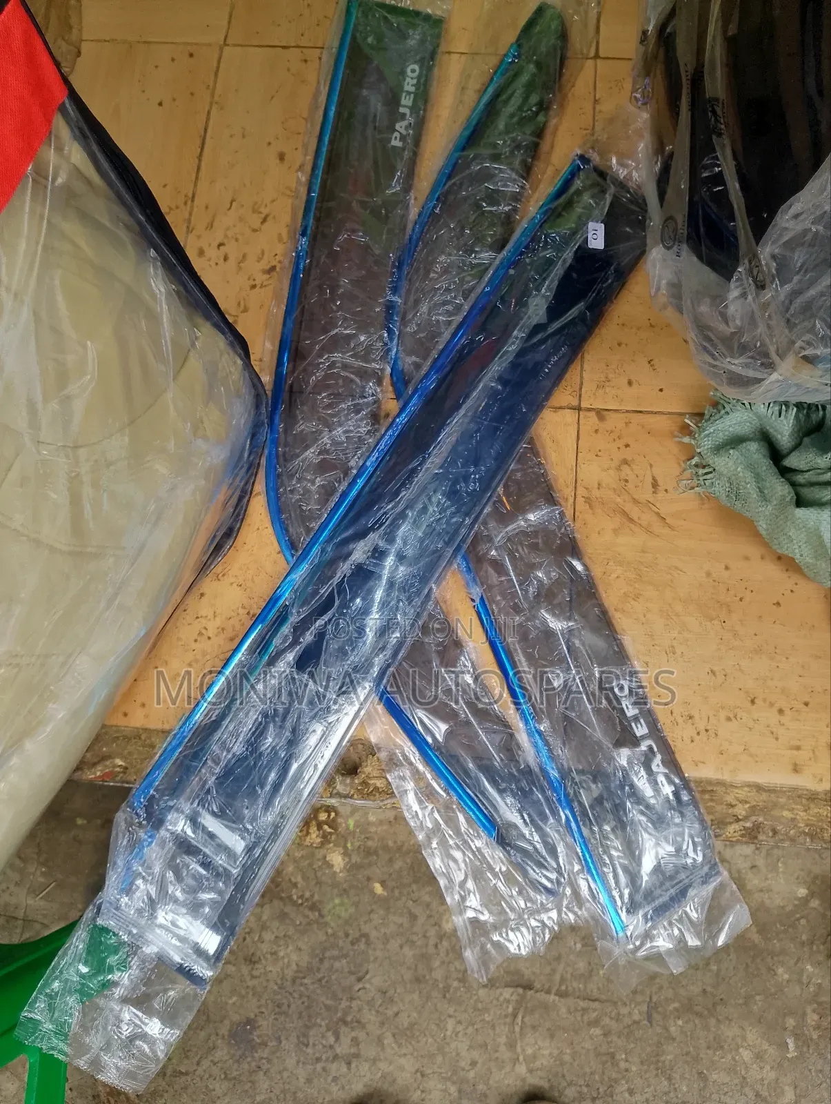 Wind Breakers Mitsubishi Pajero Io