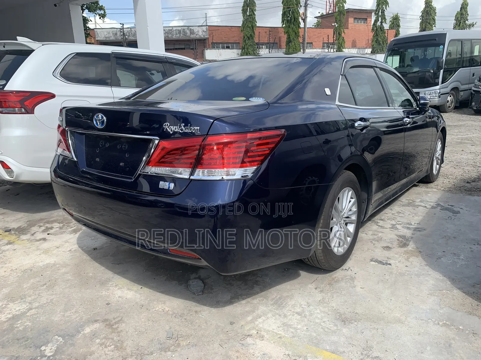 Toyota Crown 2017 Blue