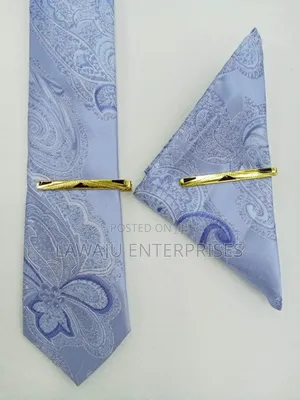 Men's Tie With Pocket Square
