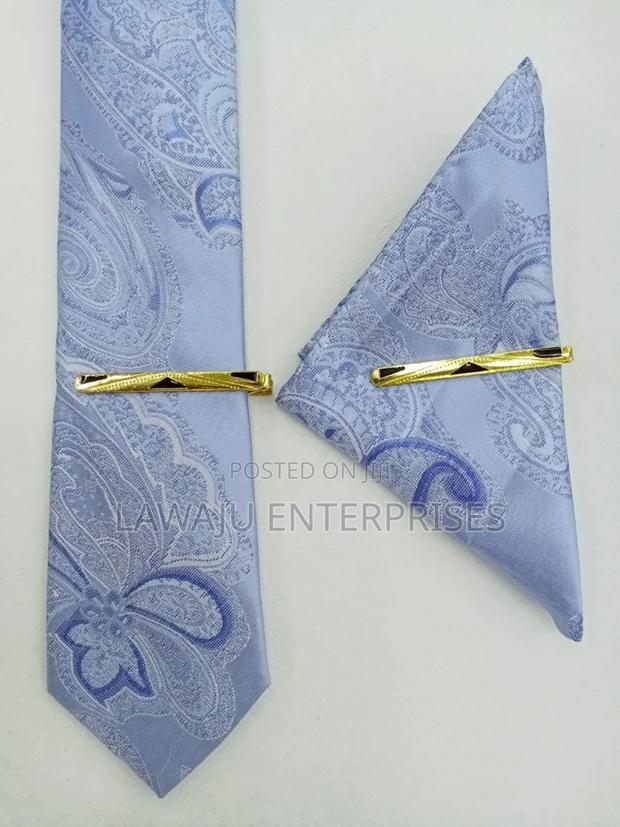 Men's Tie With Pocket Square