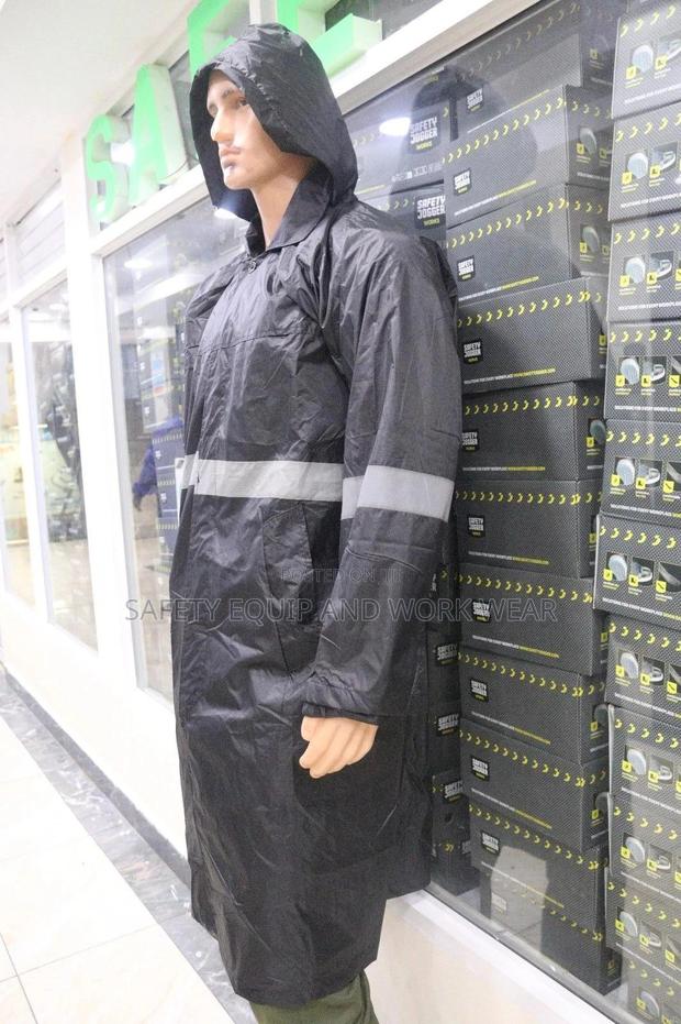 Rainy Coat-reflective Black And Fashionable