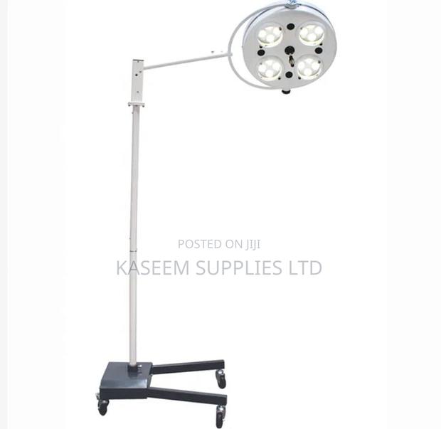 Mobile Surgical Light - main view
