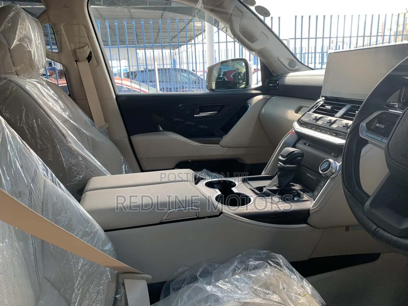 Toyota Land Cruiser 2023 Off white