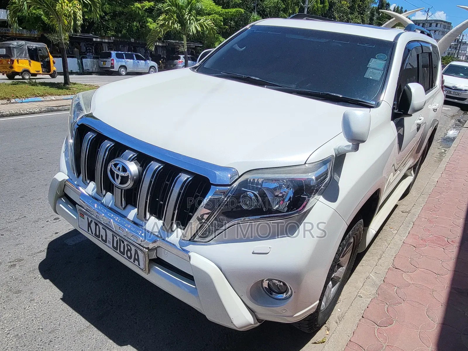 Toyota Land Cruiser Prado 2016 White