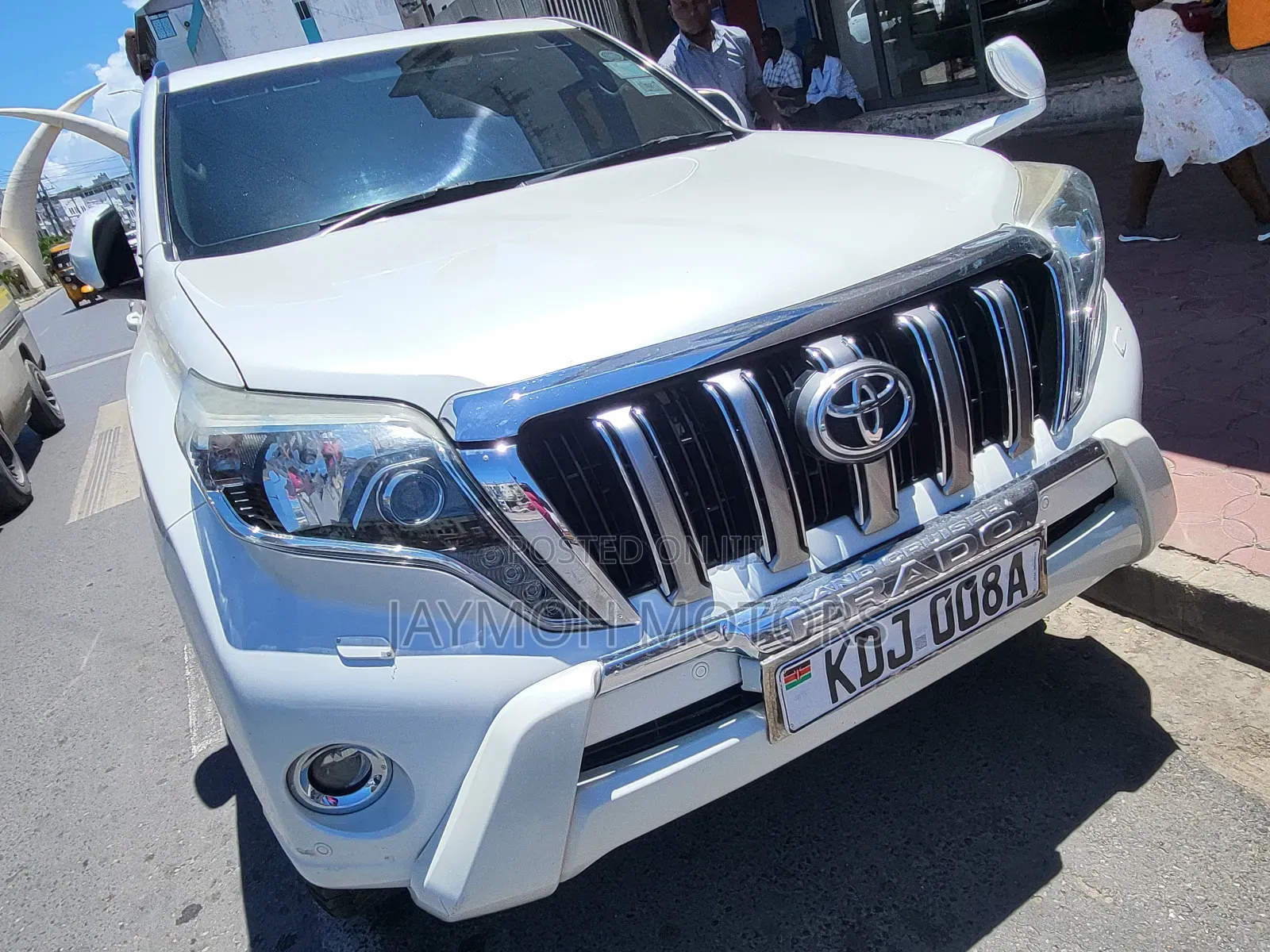 Toyota Land Cruiser Prado 2016 White