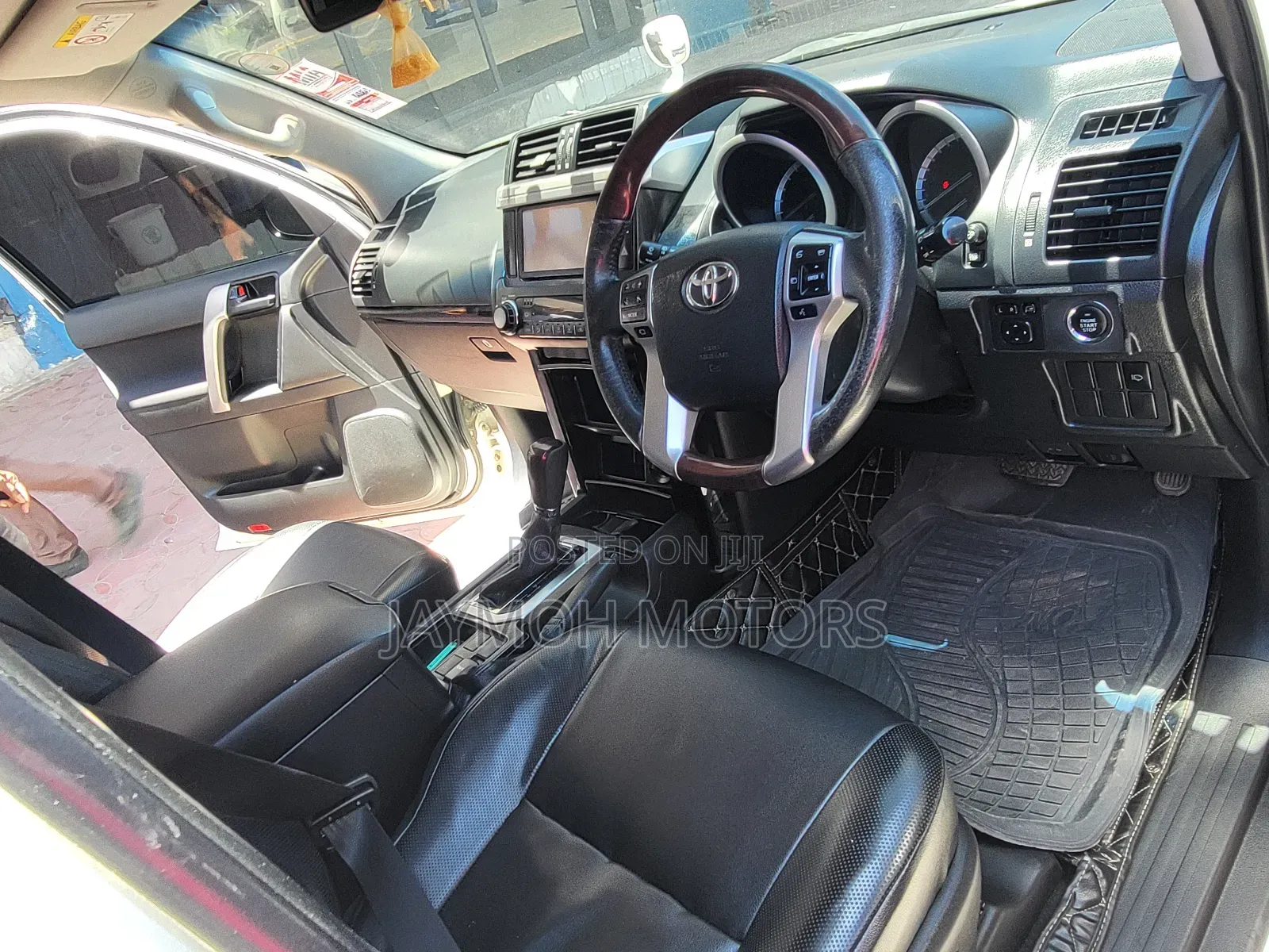 Toyota Land Cruiser Prado 2016 White