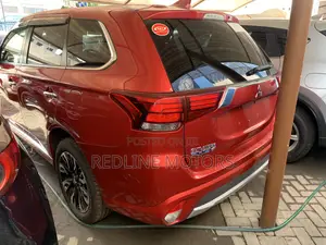 Mitsubishi Outlander 2.4 PHEV AWD 2017 Red