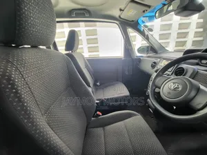 Toyota Spade 2017 Green