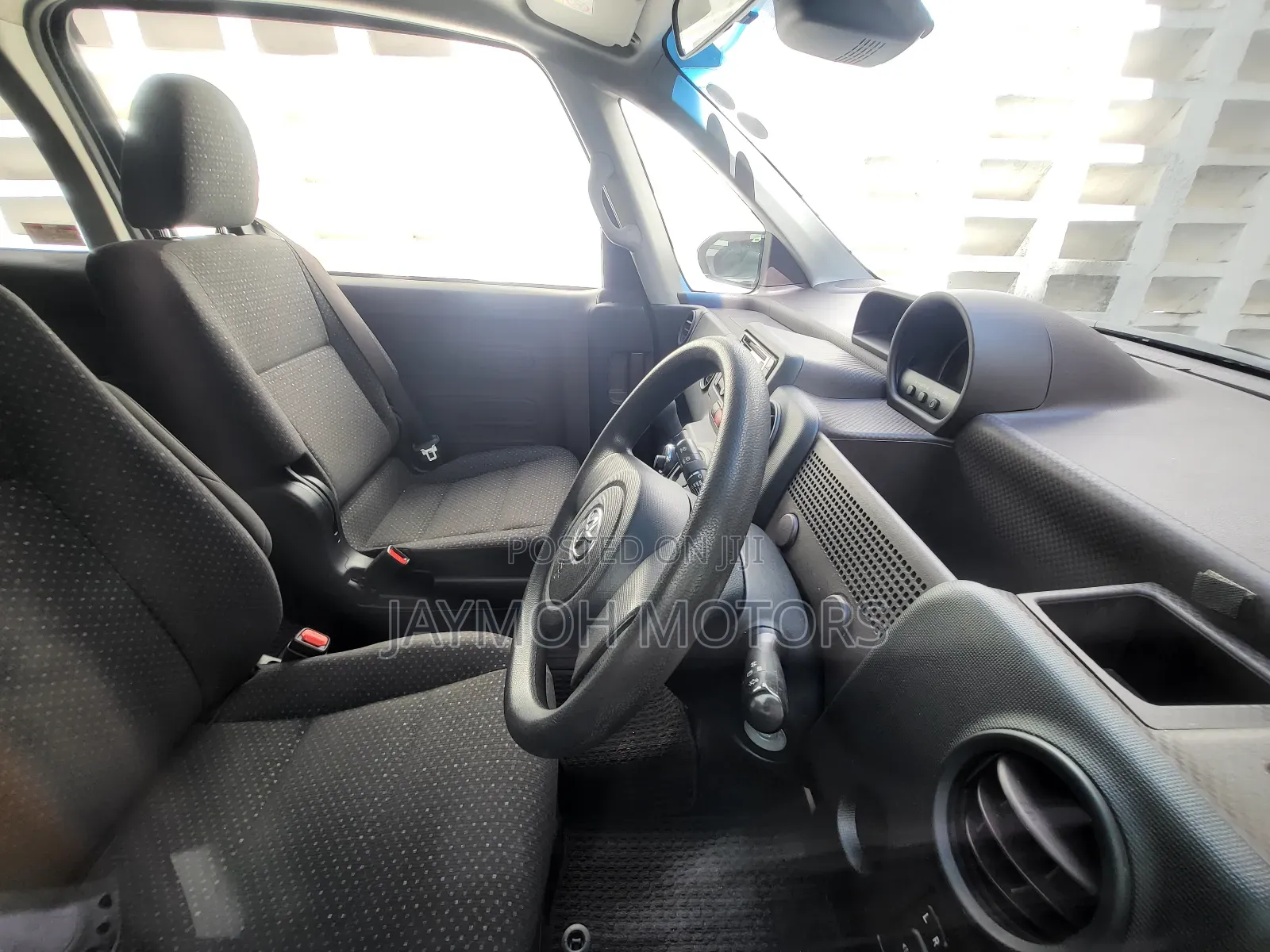 Toyota Spade 2017 Green