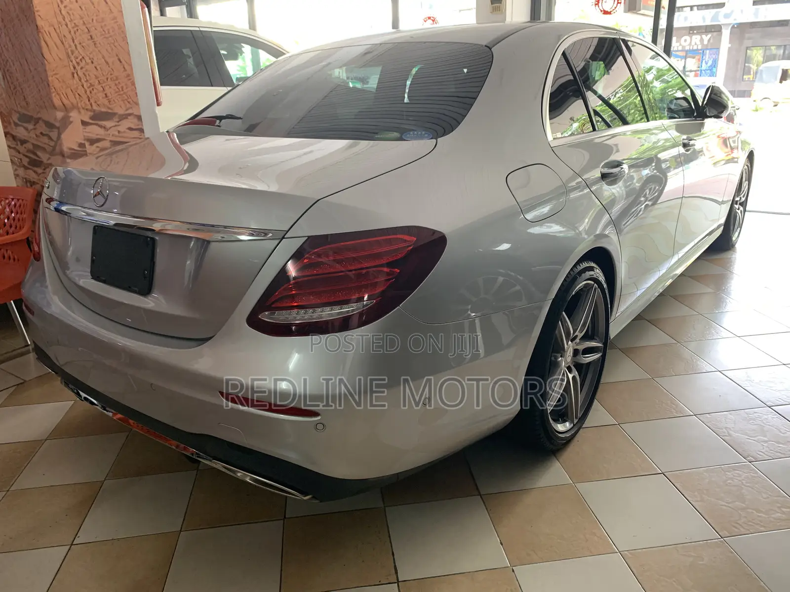 Mercedes-Benz E200 2018 Ivory