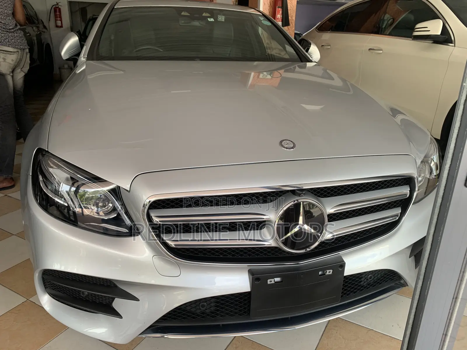 Mercedes-Benz E200 2018 Ivory