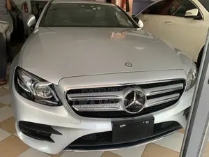 Mercedes-Benz E200 2018 Ivory