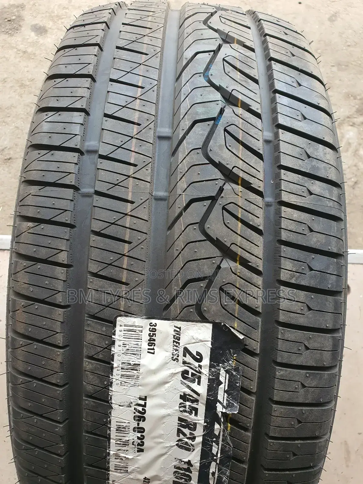 275 /45 R20 Nitto Tyres (Japan)