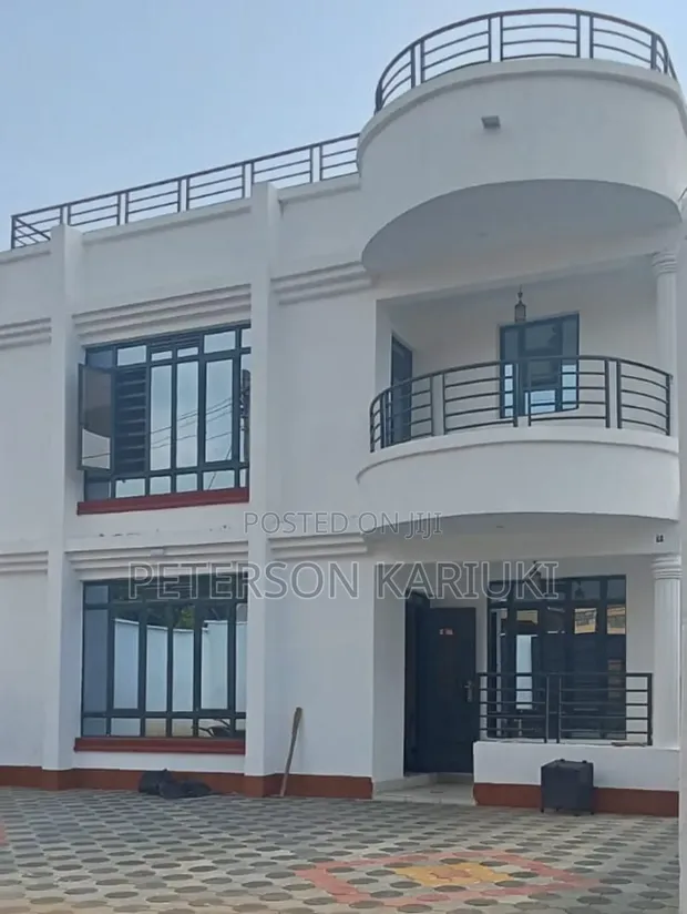 4bdrm Maisonette in Membley Estate for sale