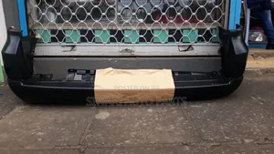 200 Series 2018 V8 Rear Bumper