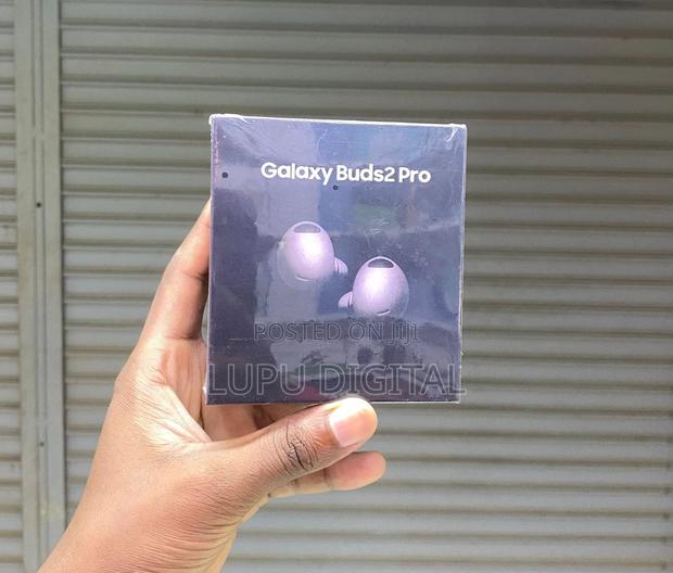 Samsung Buds 2 Pro - main view