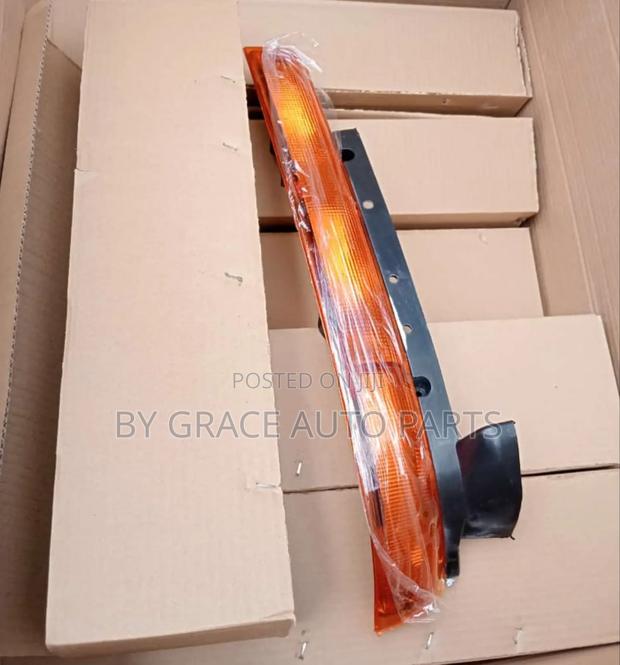 Indicator/Signal Lamp Mitsubishi Canter.