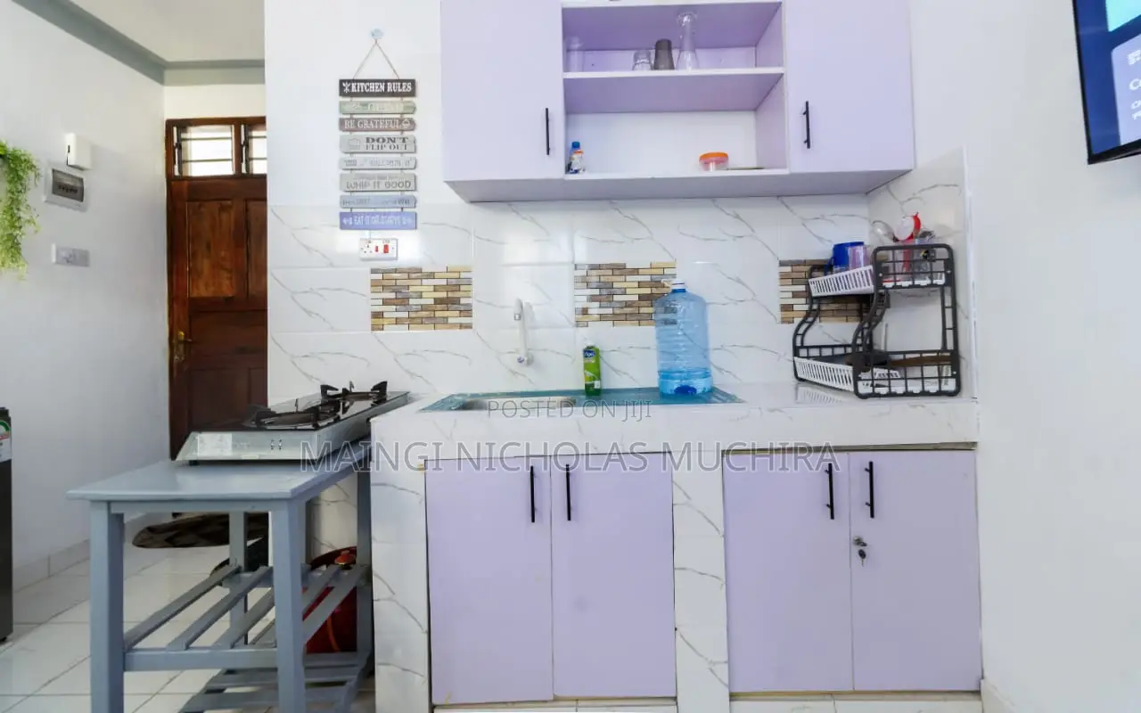 Clean, Cozy,Tastefully Furnished Studio Apartment