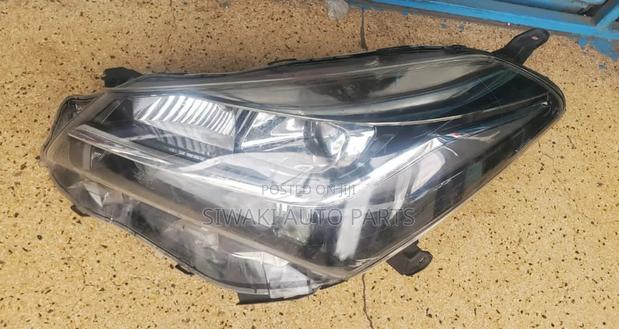 Vitz 2015 Headlight Xenon