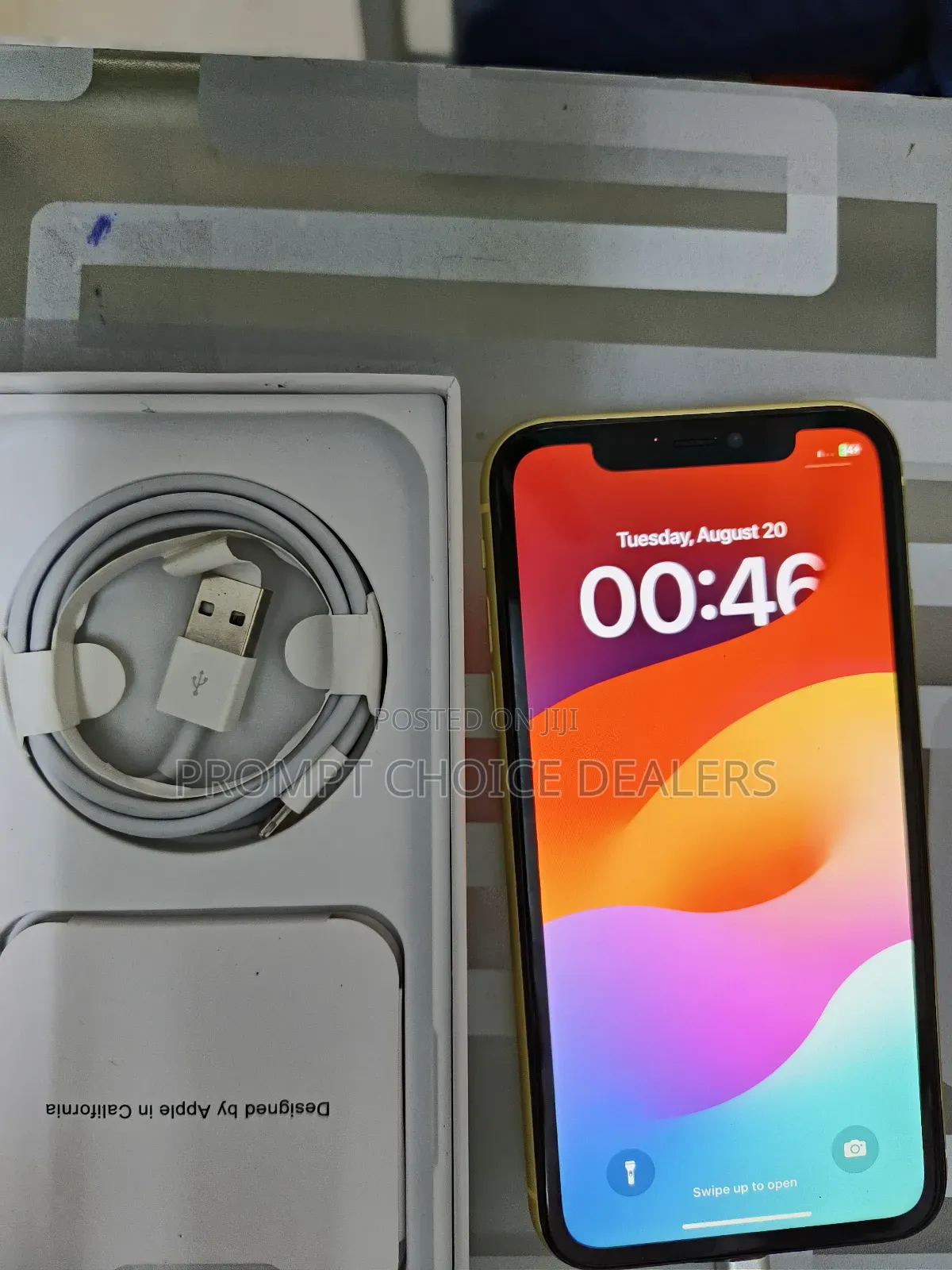 New Apple iPhone 11 128 GB Yellow
