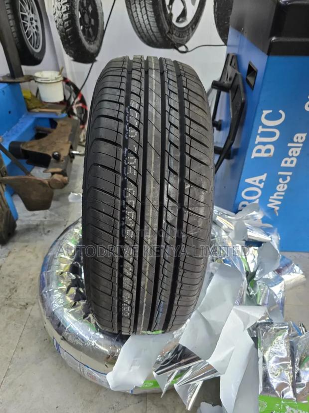 205/65r15 Petromax Tyre - thumbnail 2
