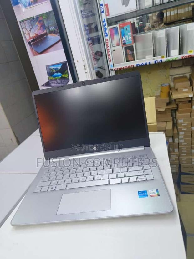 New Laptop HP 14S 8GB Intel Core I5 SSD 512GB - main view