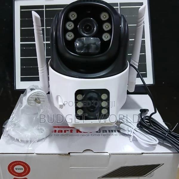 Outdoor Solar Battery Powered Dual-Lens Dual-Screen360° CCTV
