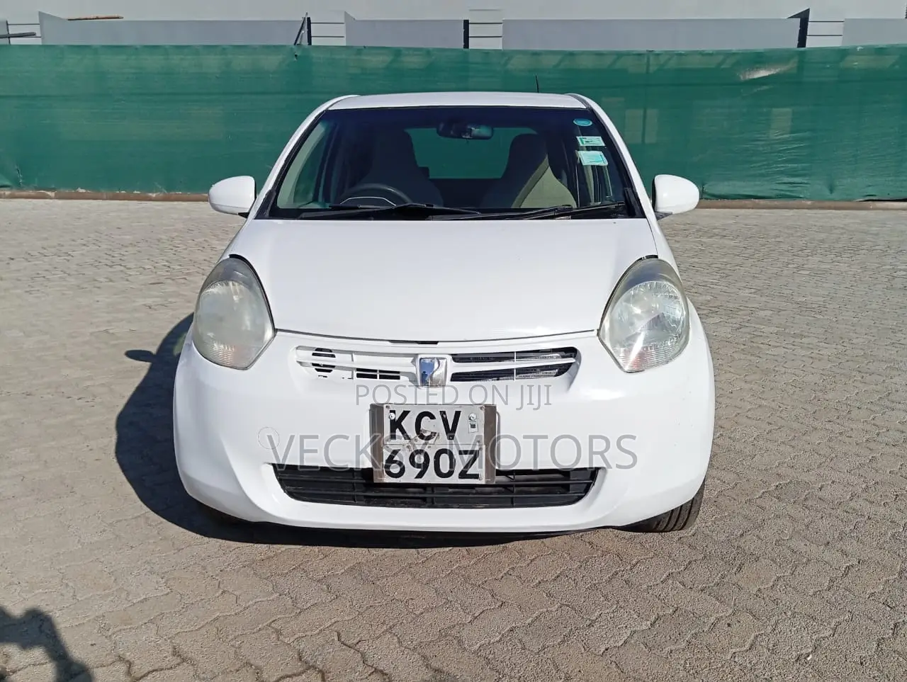Toyota Passo 2012 White