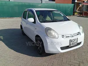 Toyota Passo 2012 White