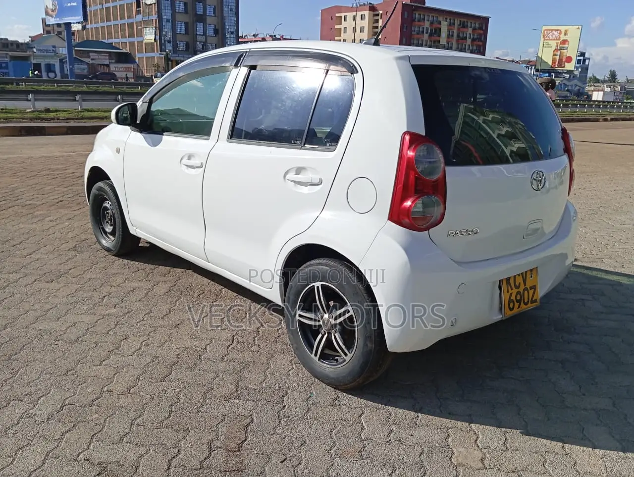 Toyota Passo 2012 White