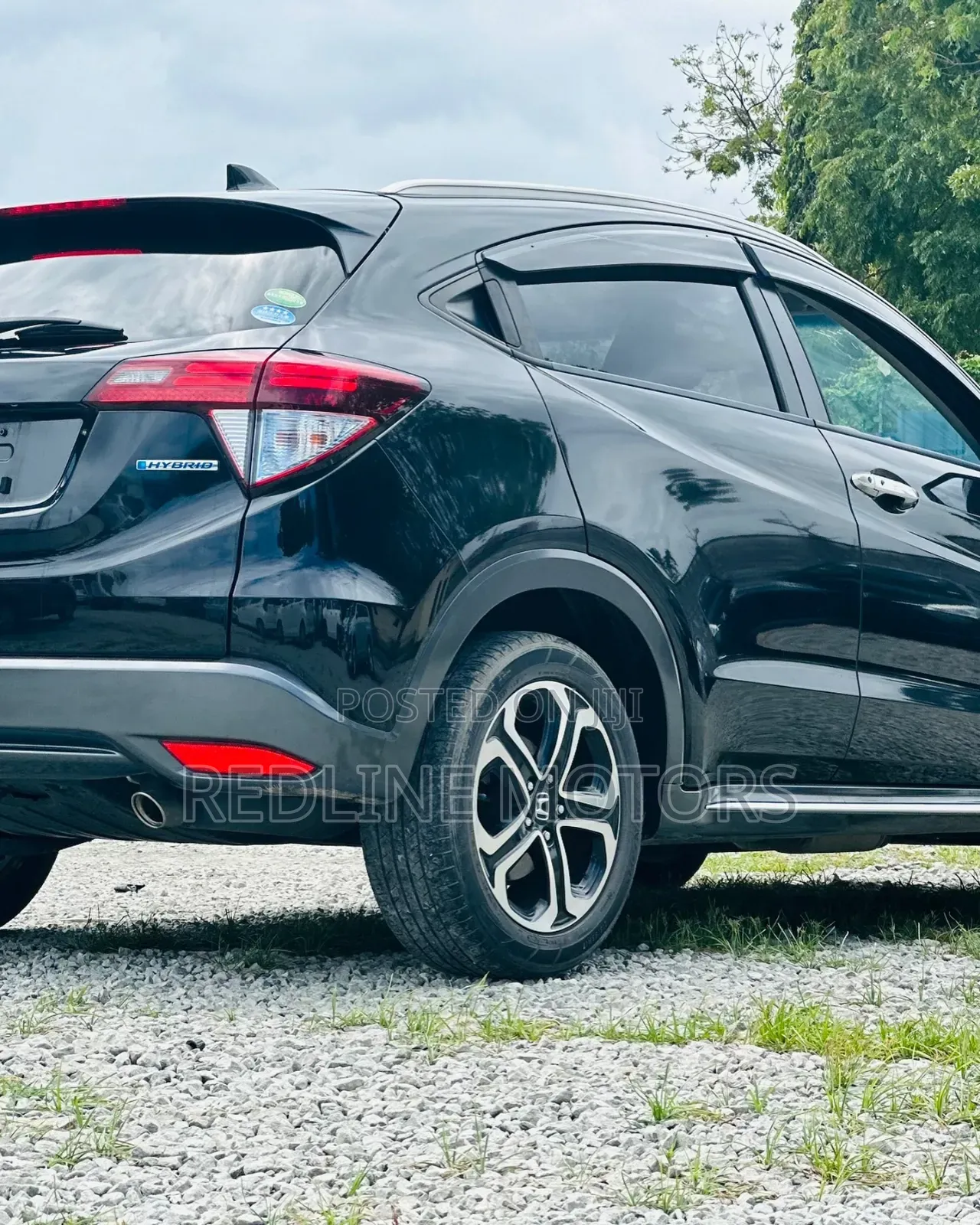 Honda Vezel 1.5 Hybrid 4WD 2018 Black