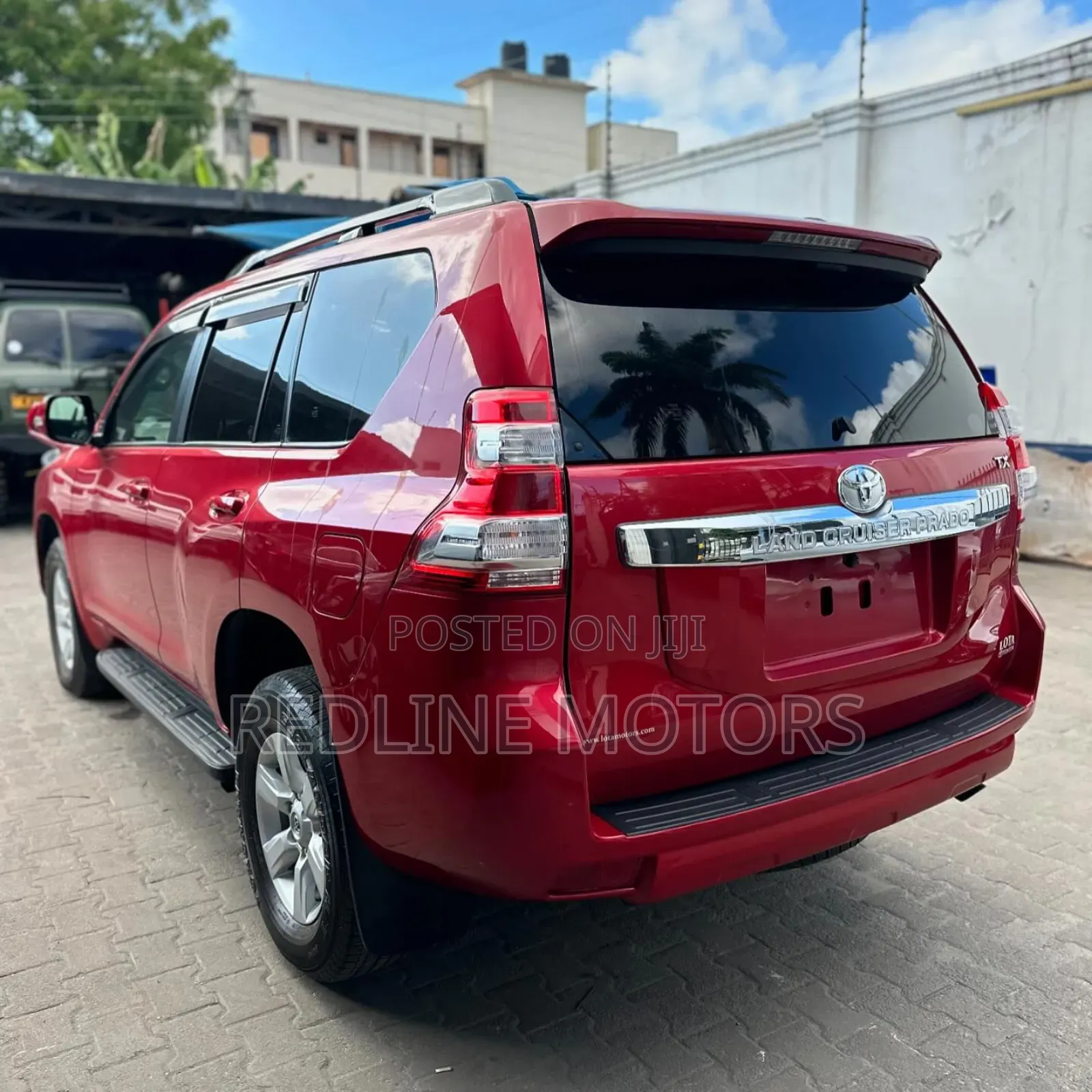 Toyota Land Cruiser Prado 2.8 2017 Red