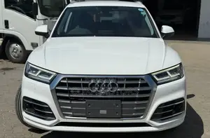 Audi Q5 2017 Off white