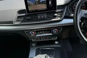 Audi Q5 2017 Off white