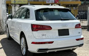 Audi Q5 2017 Off white