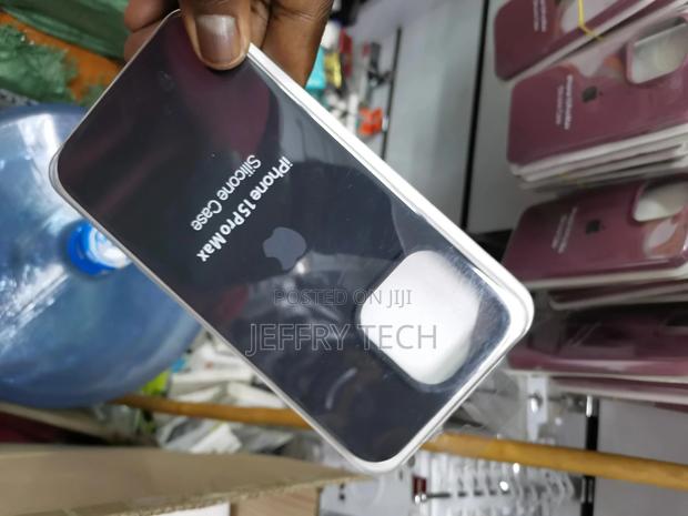 iPhone 15 Pro Max Case Soft Silicone Shockproof-black - thumbnail 3